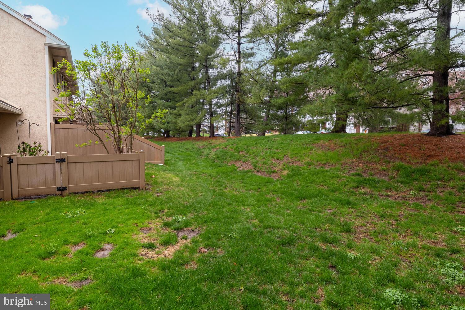 WALNUT HILL - Residential