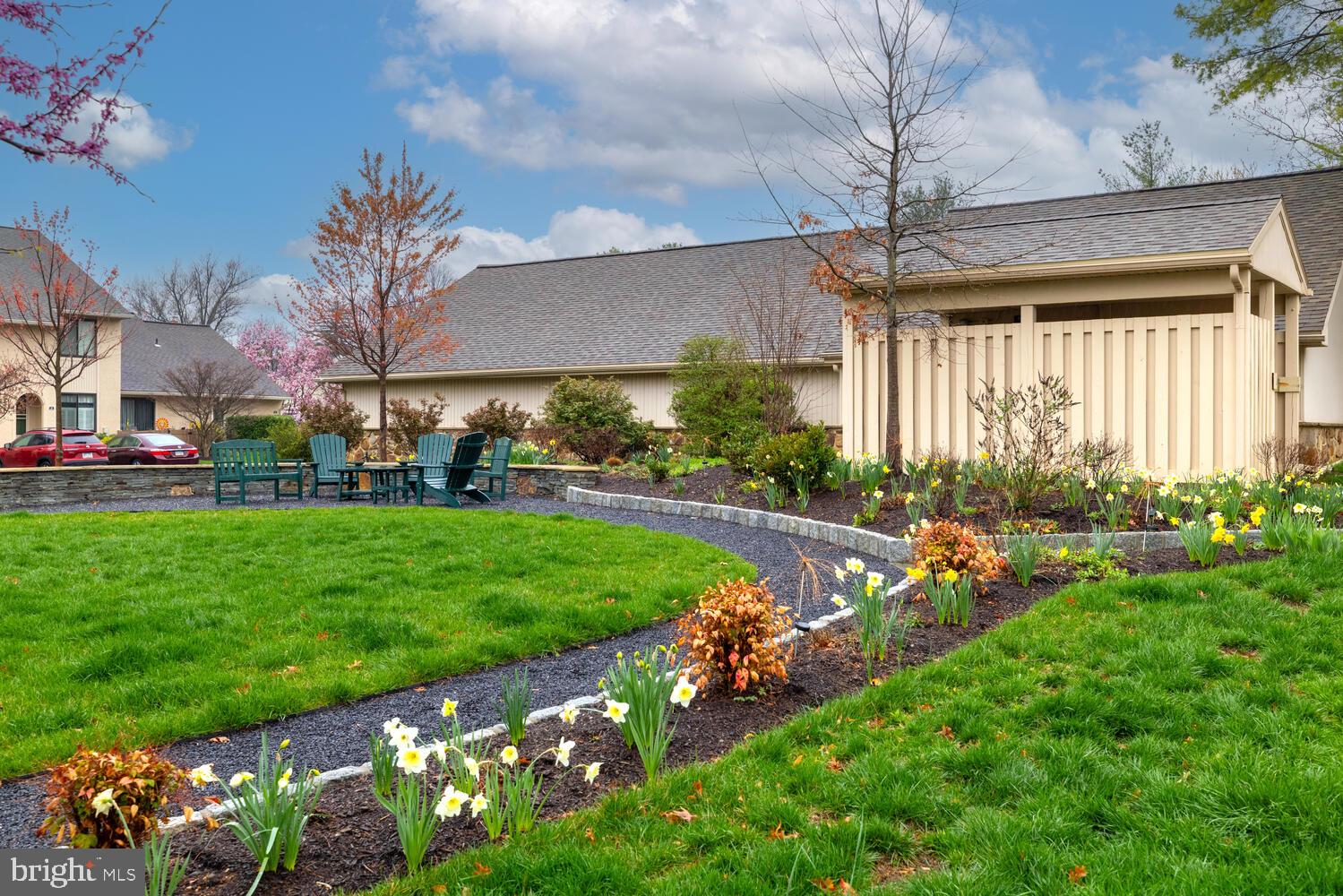 WALNUT HILL - Residential