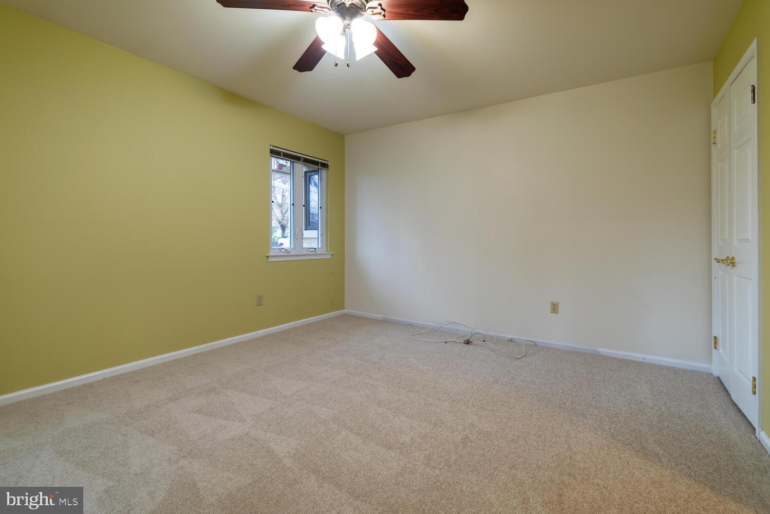 WALNUT HILL - Residential