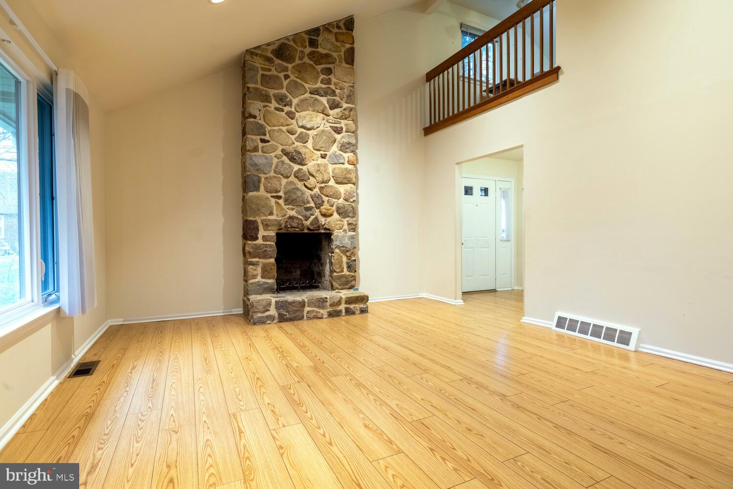 WALNUT HILL - Residential