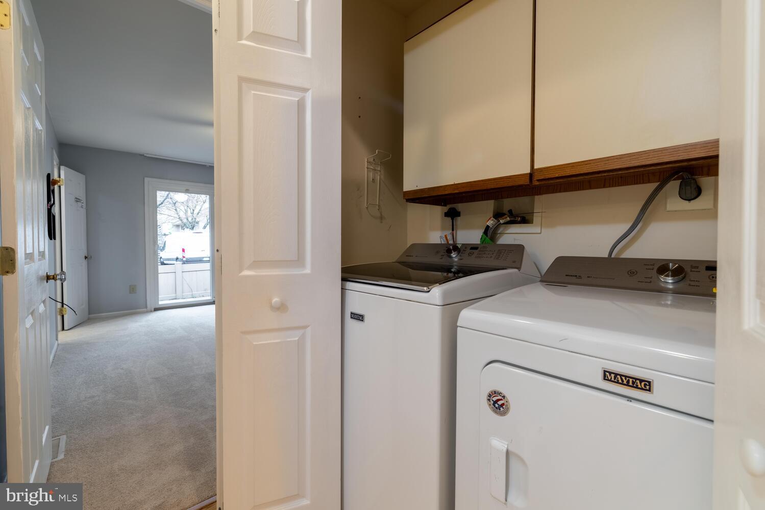 WALNUT HILL - Residential