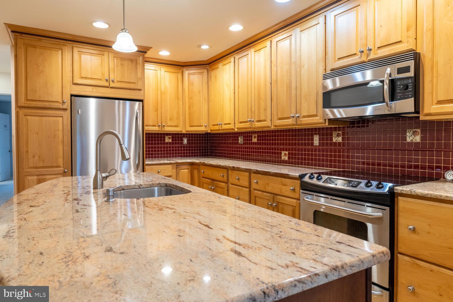 WALNUT HILL - Residential