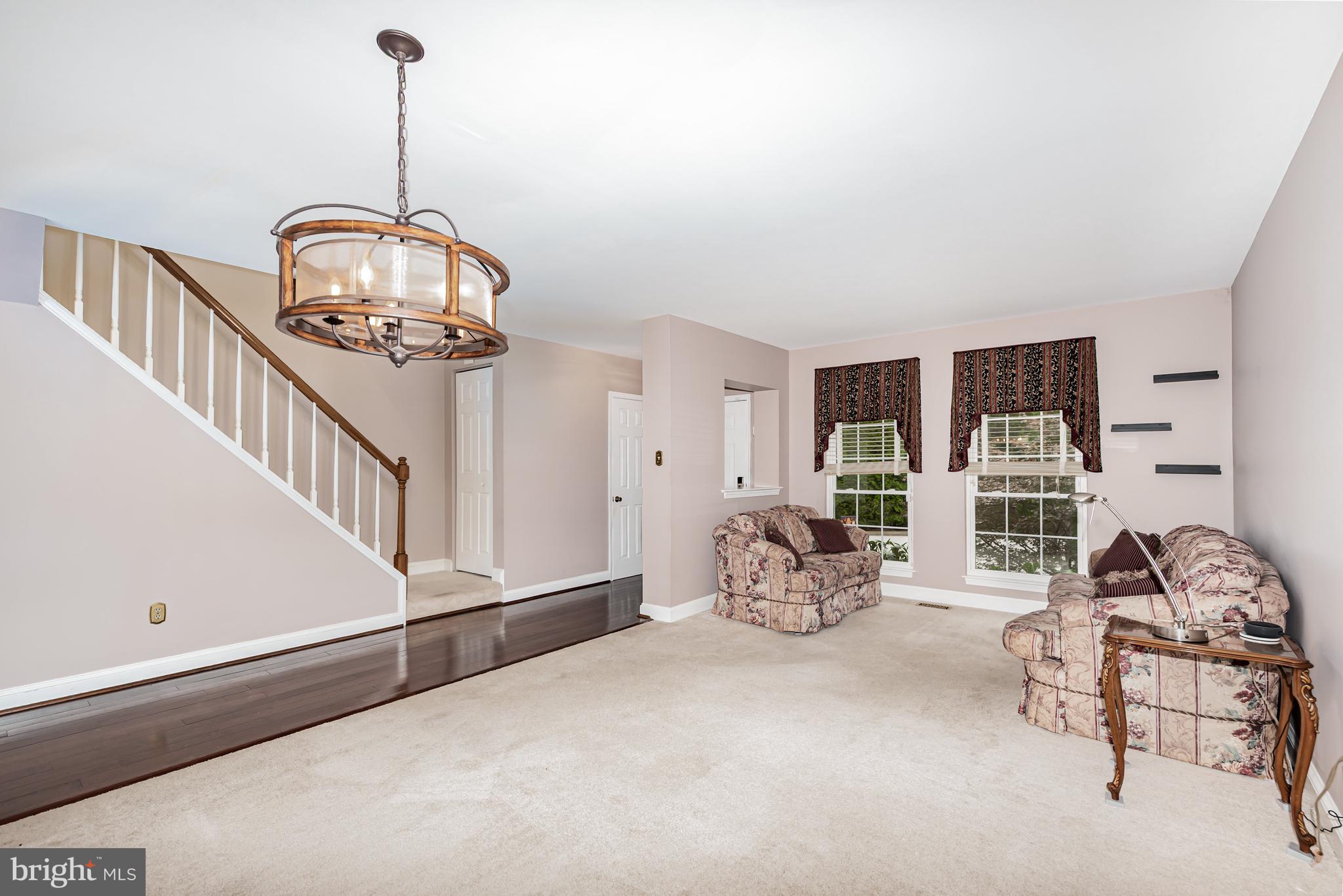 CROMWELL STATION - Residential