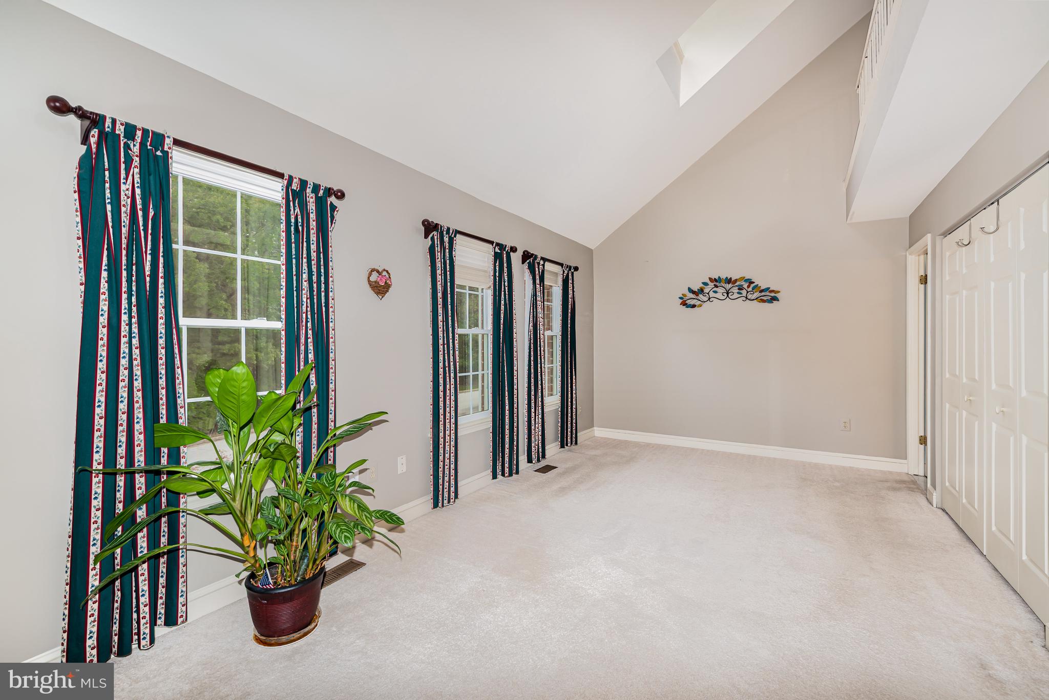 CROMWELL STATION - Residential