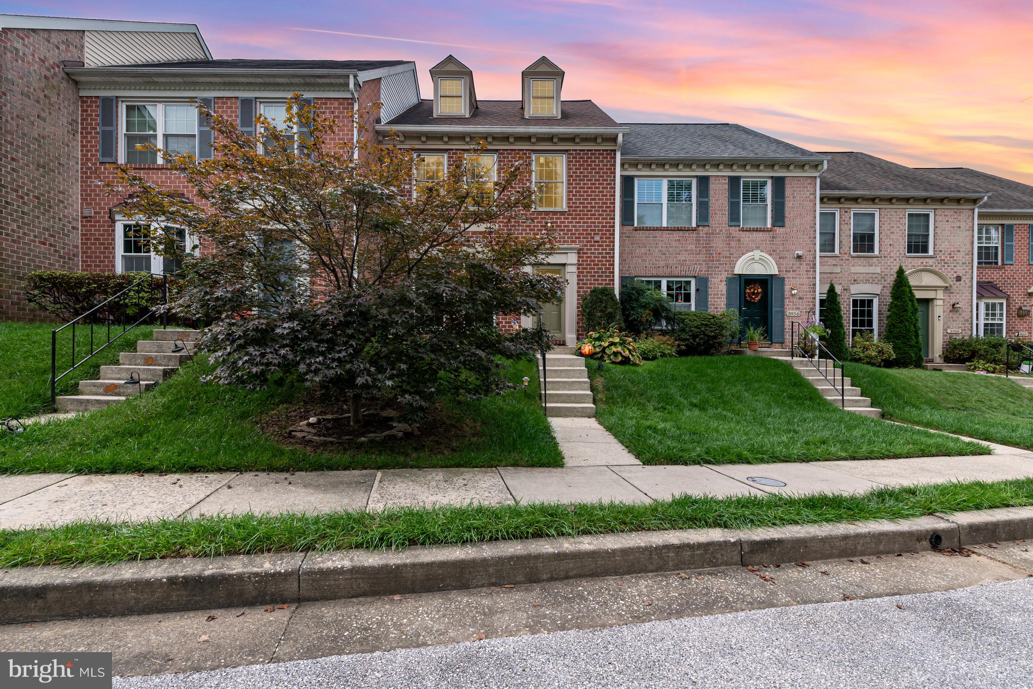 CROMWELL STATION - Residential