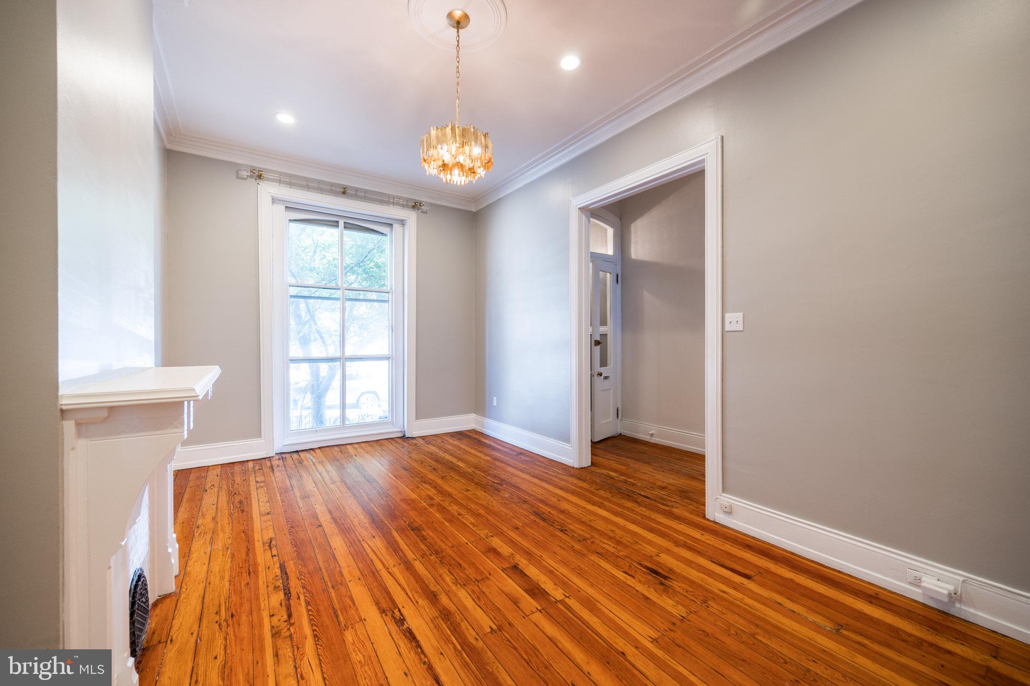 206 S 43RD STREET