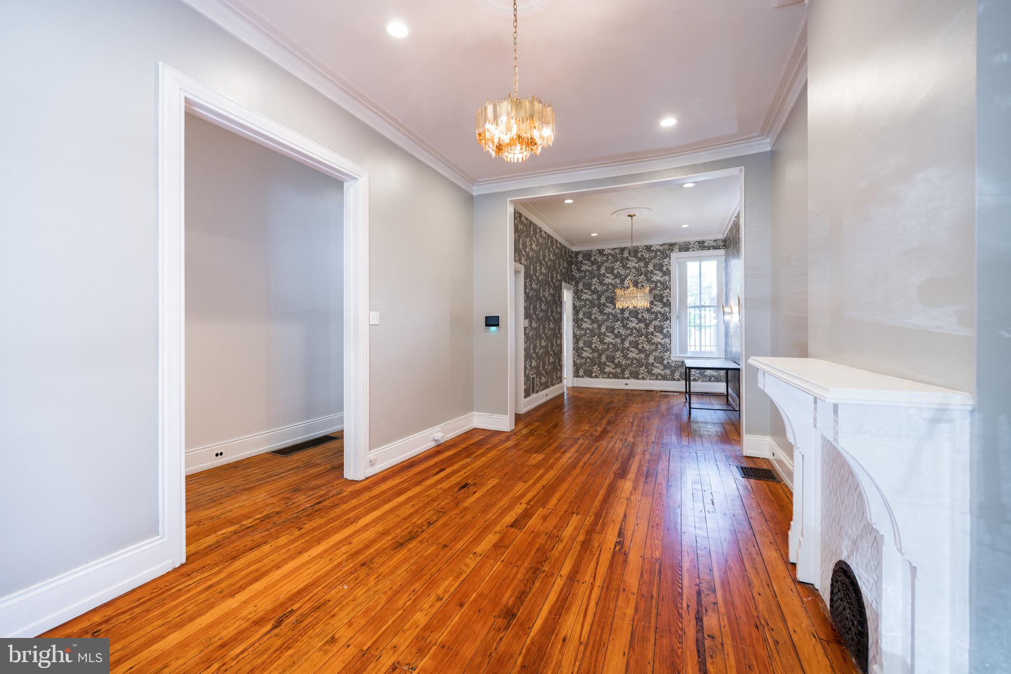 206 S 43RD STREET