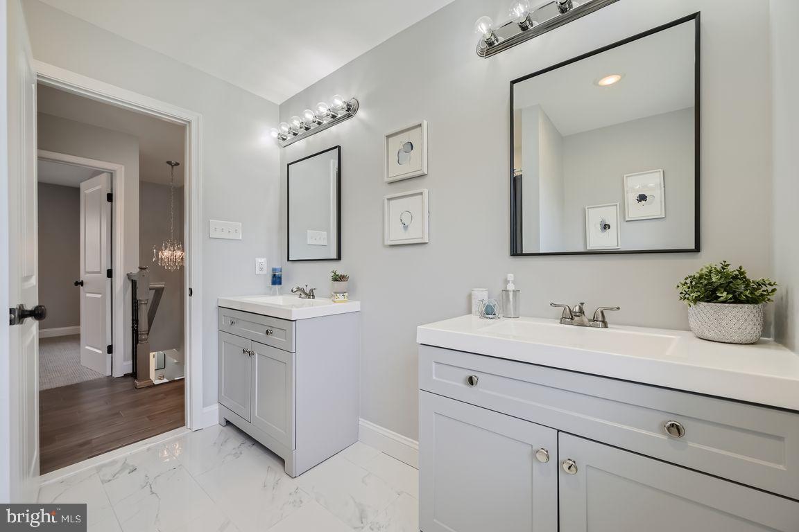 REISTERSTOWN - Residential