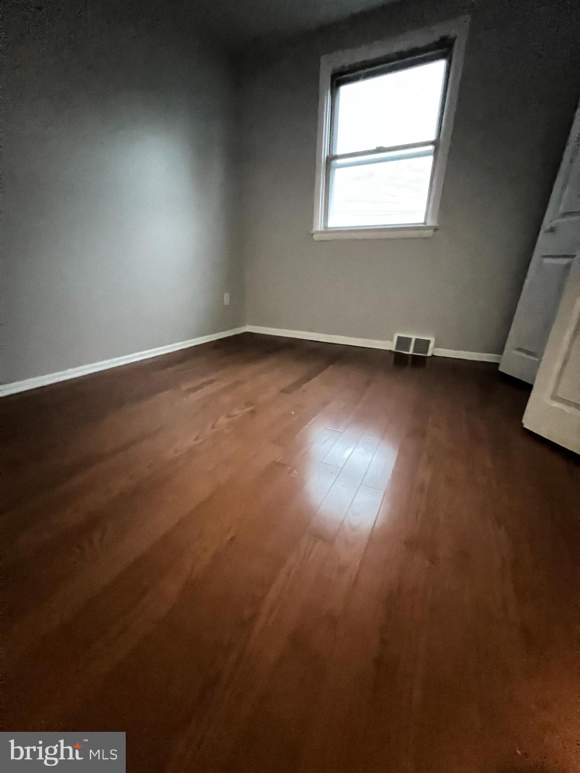 ROXBOROUGH - Residential Lease