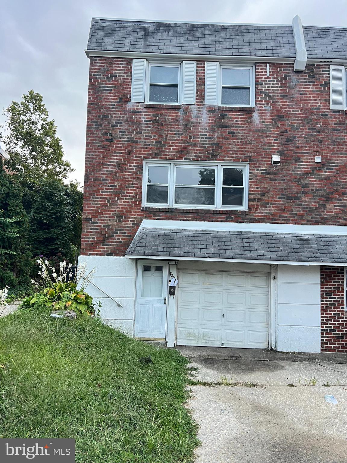 ROXBOROUGH - Residential Lease