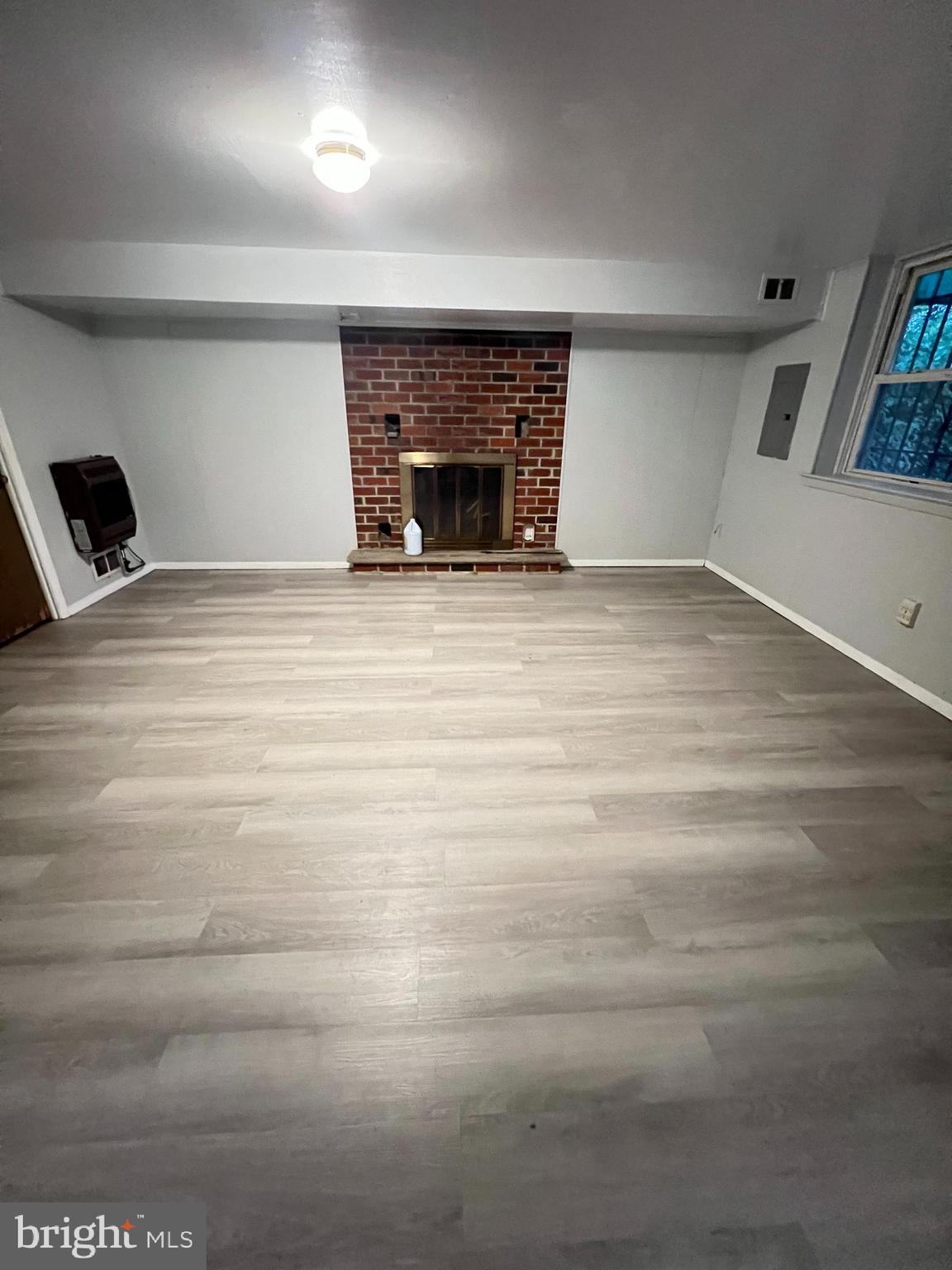 ROXBOROUGH - Residential Lease