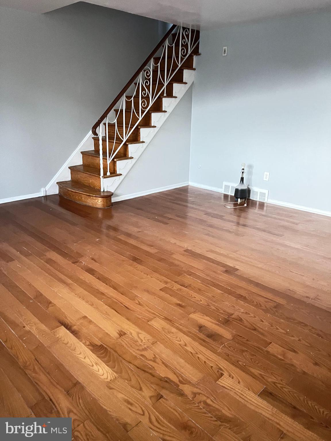 ROXBOROUGH - Residential Lease