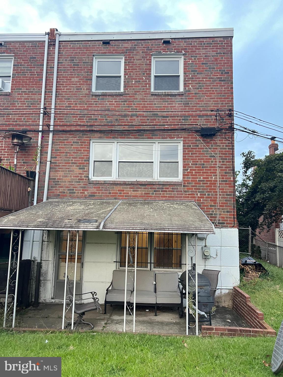 ROXBOROUGH - Residential Lease