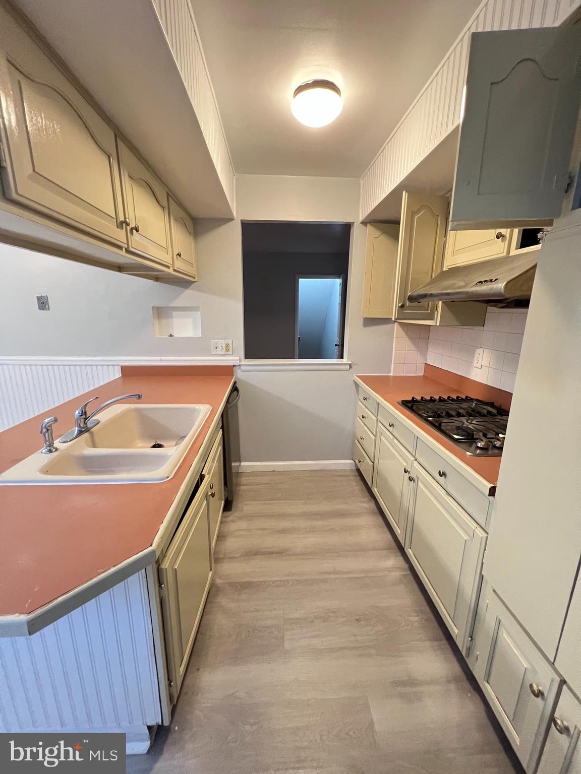 ROXBOROUGH - Residential Lease