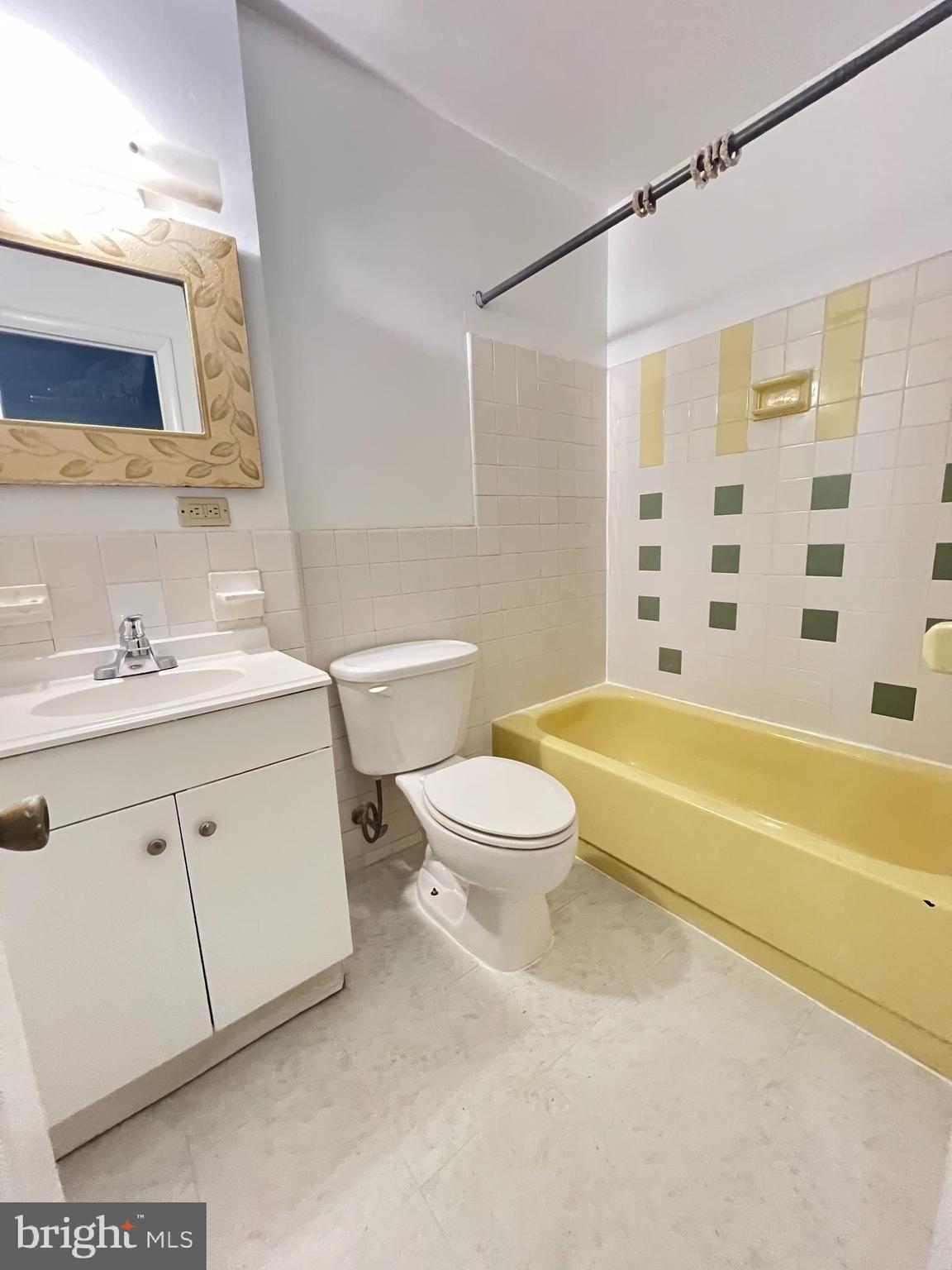 ROXBOROUGH - Residential Lease