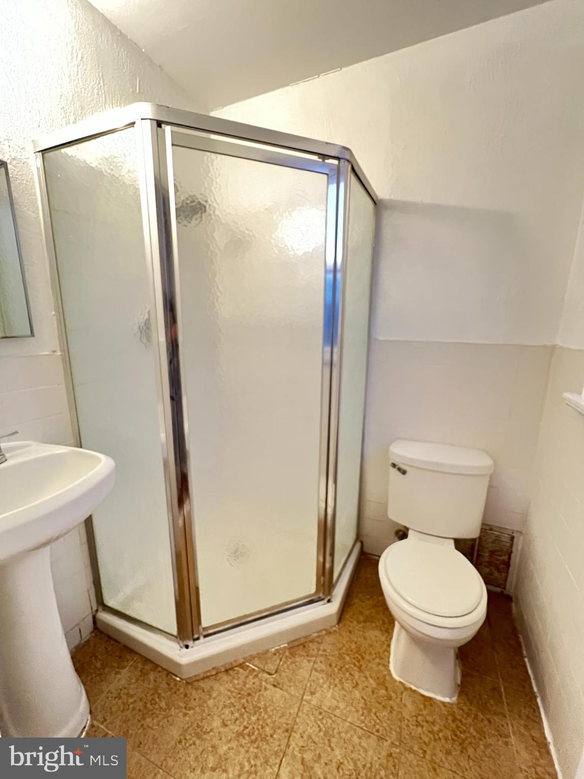 ROXBOROUGH - Residential Lease