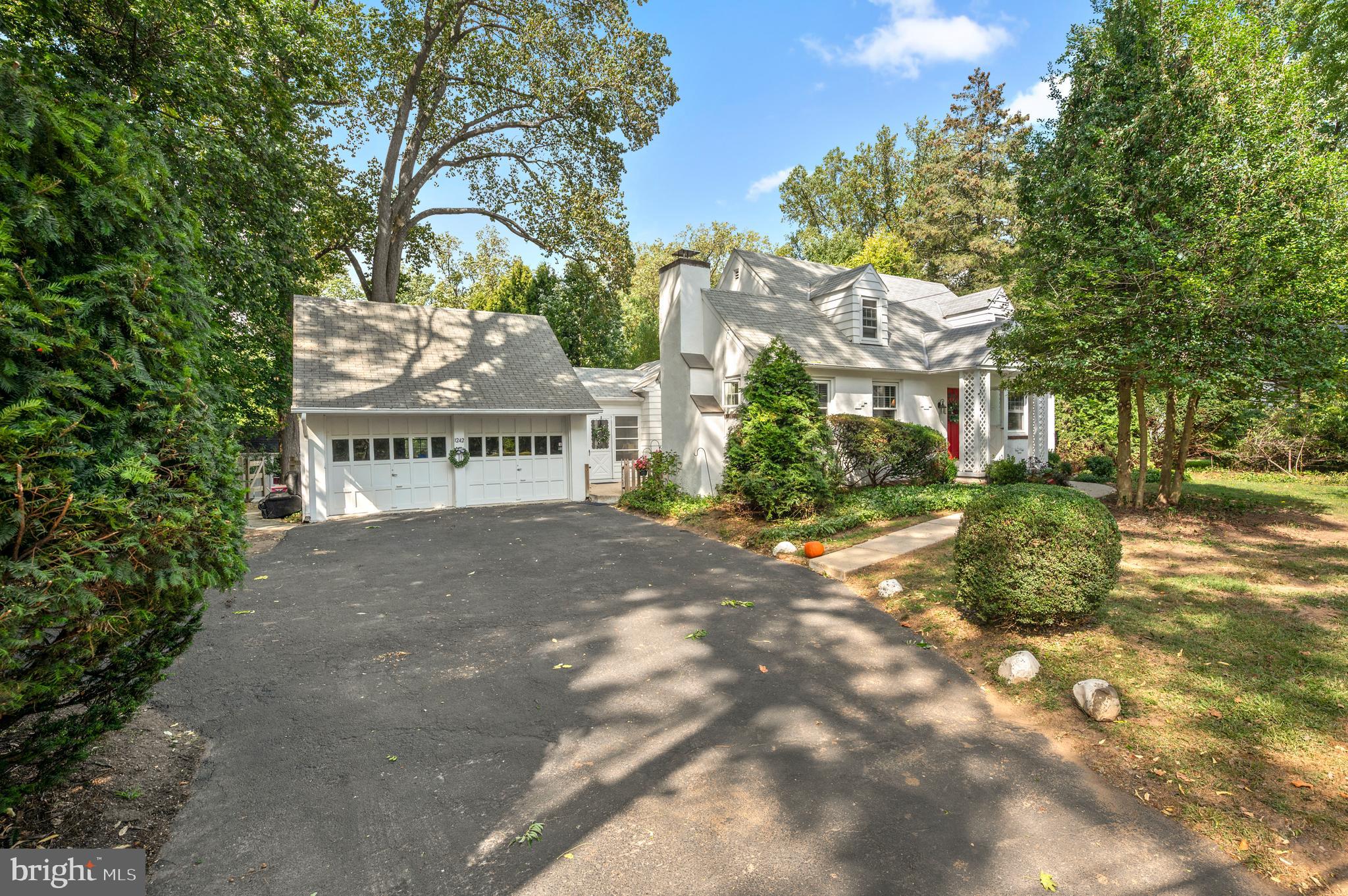 1242 OLD LANCASTER ROAD