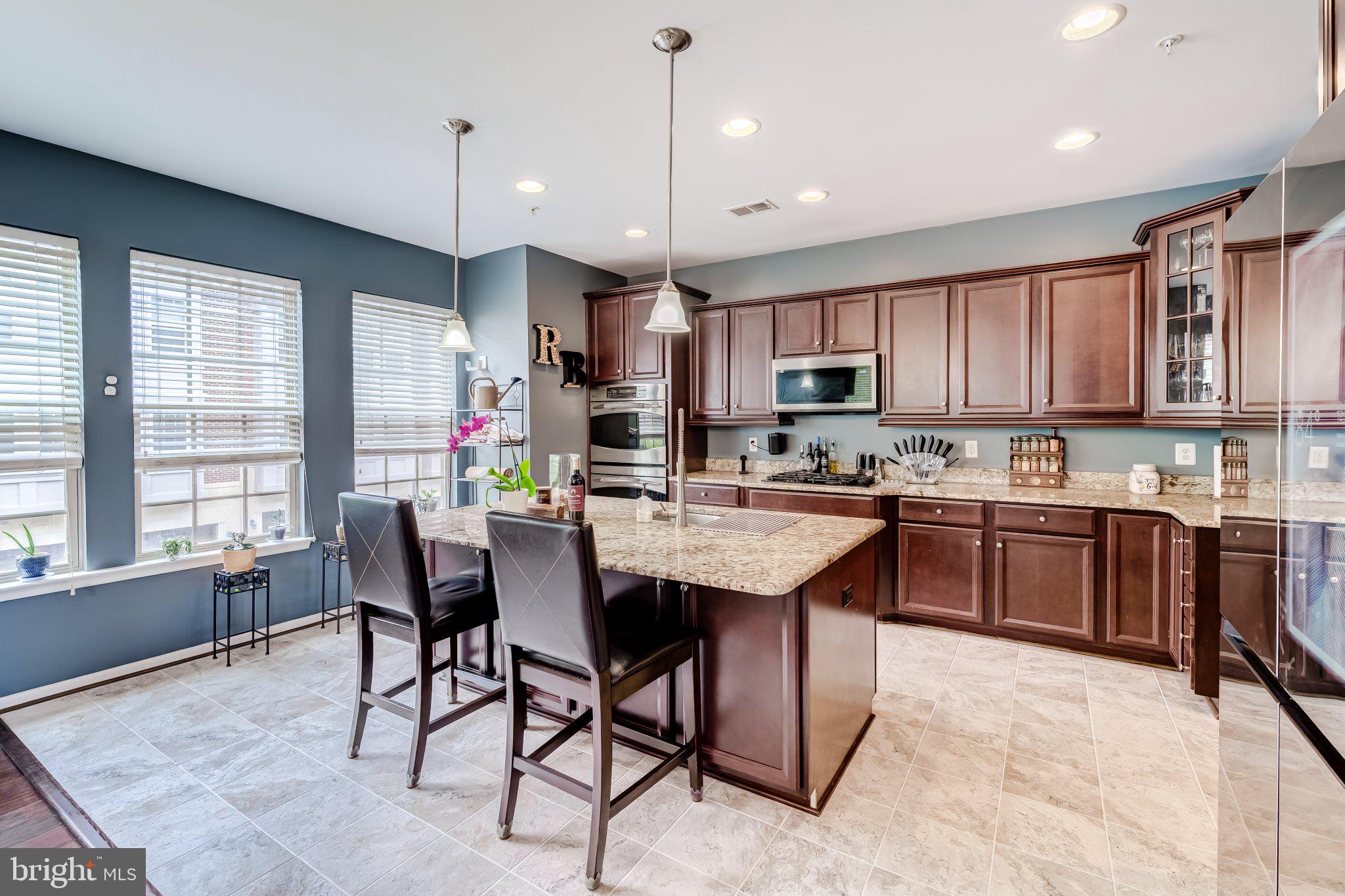 POTOMAC OVERLOOK AT NATIONAL HARBOR - Residential