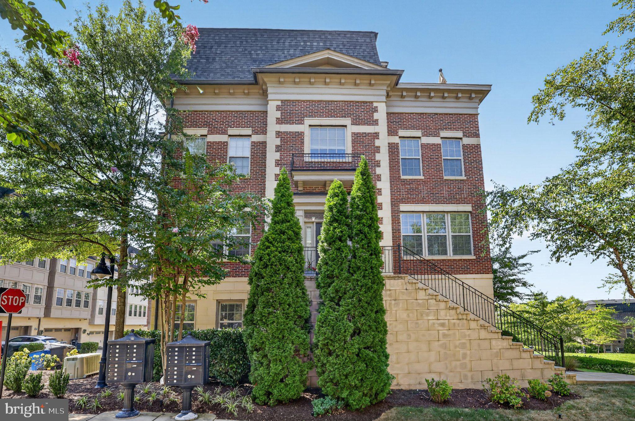 510 OVERLOOK PARK DRIVE 32