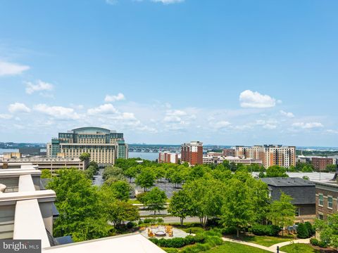 510 OVERLOOK PARK DRIVE 32 OXON HILL MD 20745