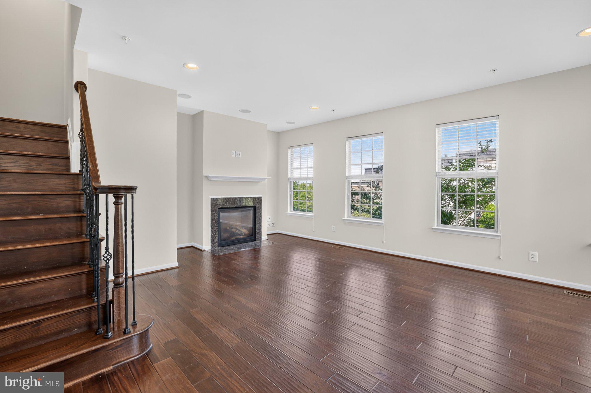 510 OVERLOOK PARK DRIVE 32