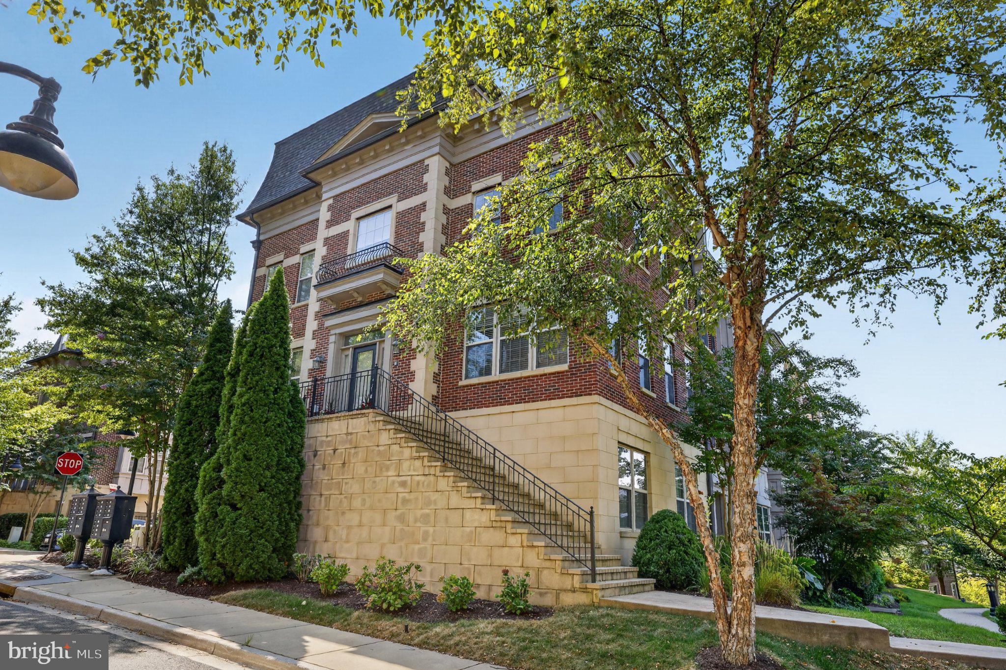 510 OVERLOOK PARK DRIVE 32