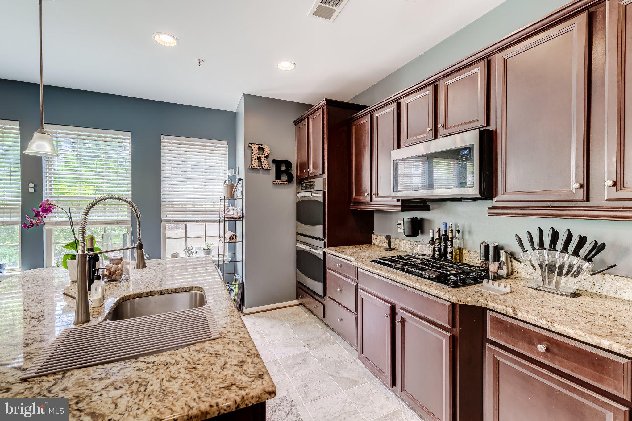 POTOMAC OVERLOOK AT NATIONAL HARBOR - Residential