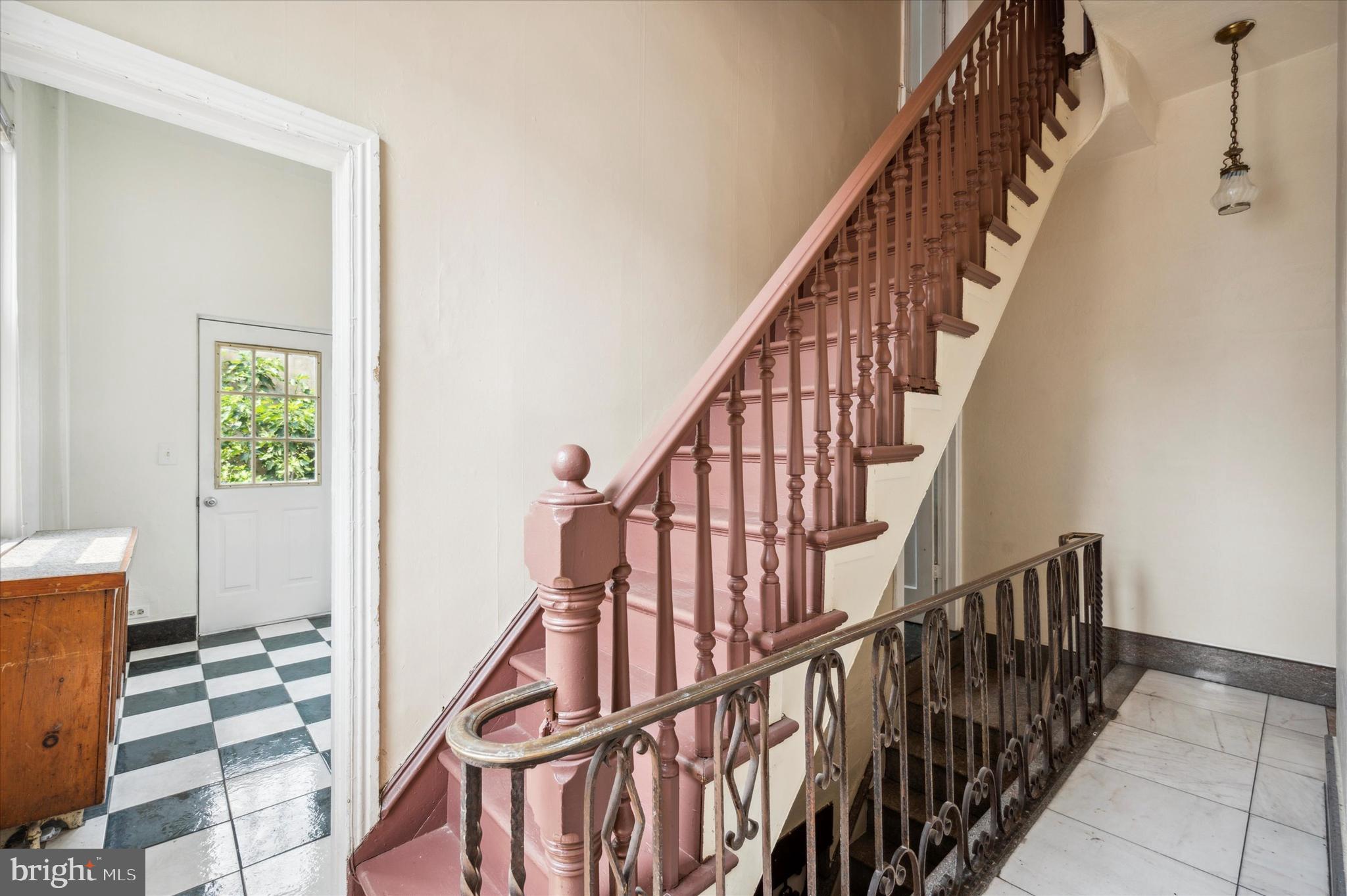 EAST PASSYUNK CROSSING - Residential Lease