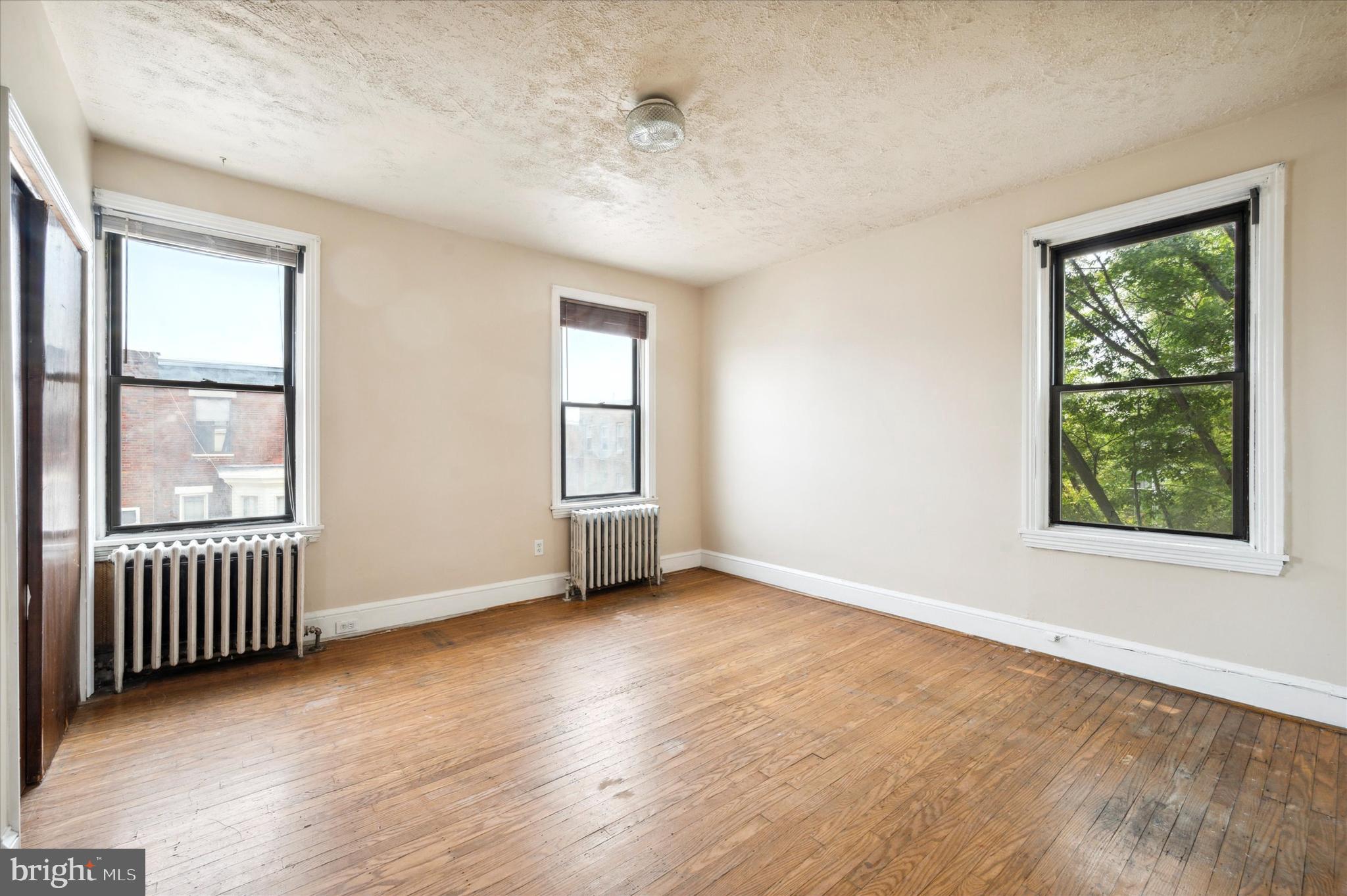 EAST PASSYUNK CROSSING - Residential Lease