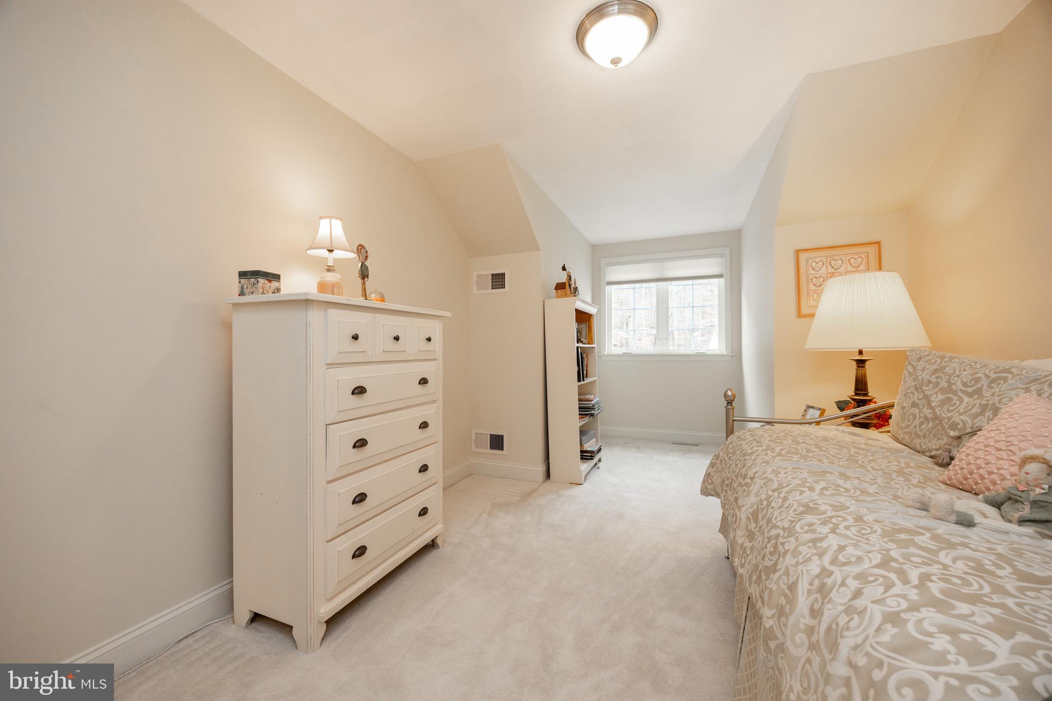 THE WOODS AT ROCK RAYMOND - Residential