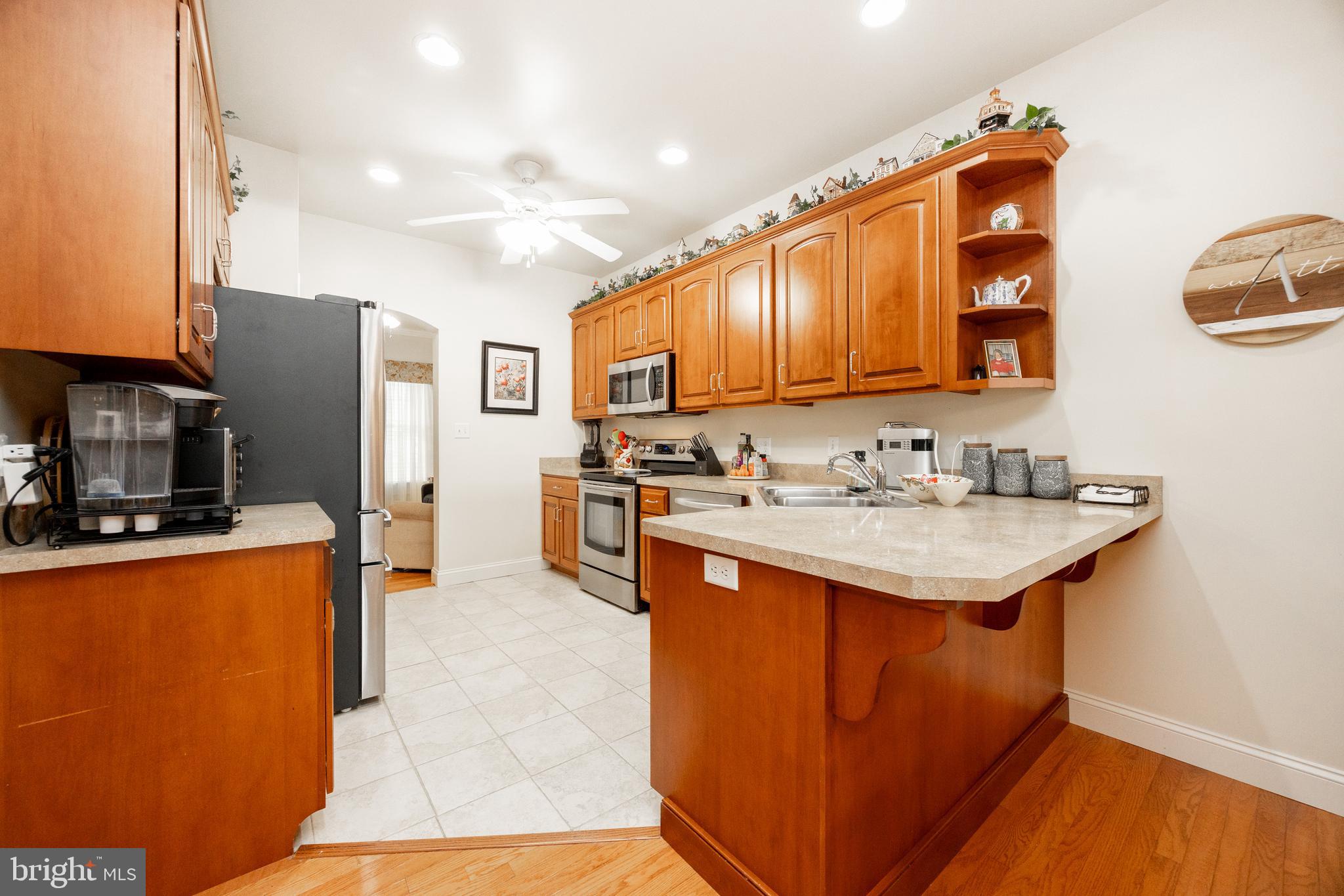 THE WOODS AT ROCK RAYMOND - Residential