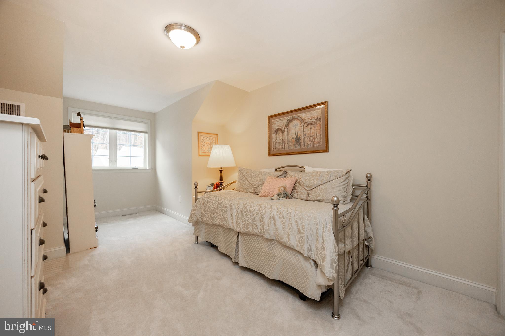 THE WOODS AT ROCK RAYMOND - Residential