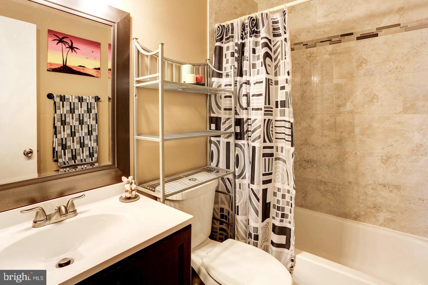 REFLECTION LAKE - Residential Lease