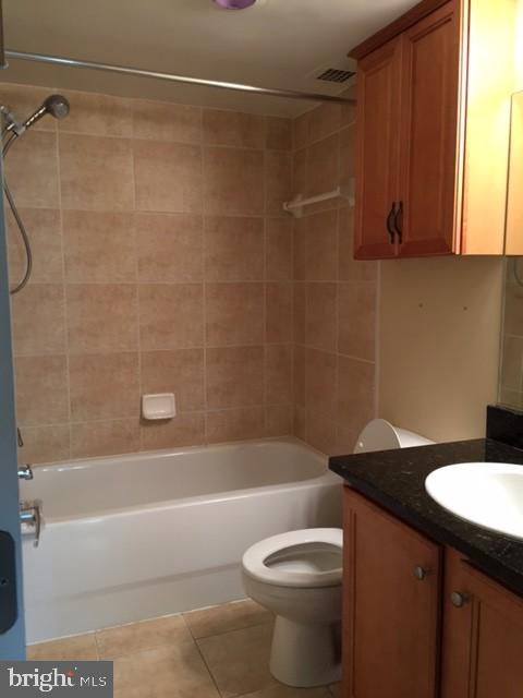 SILVER SPRING - Residential Lease