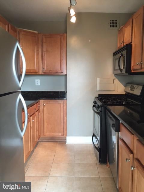 SILVER SPRING - Residential Lease