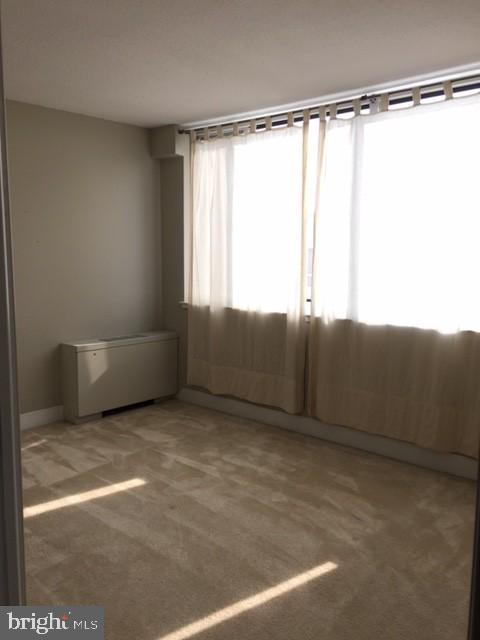 SILVER SPRING - Residential Lease