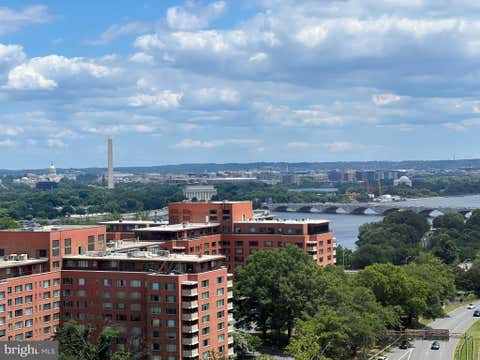 Condo For Sale - 1600 N Oak Street #1410<br/> ARLINGTON, VA 22209