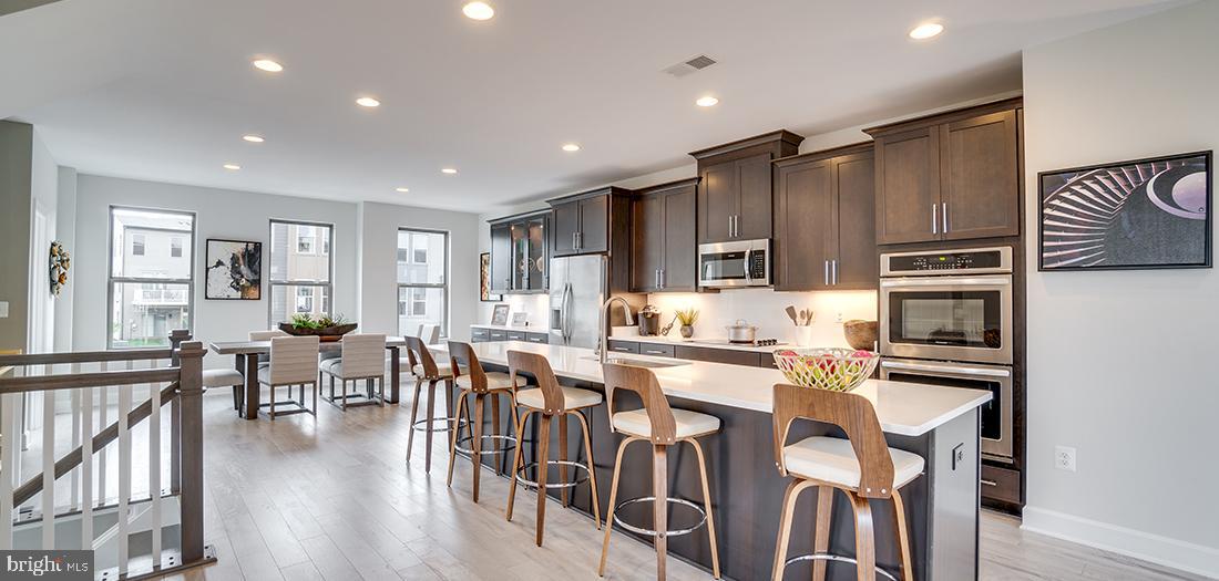 POTOMAC SHORES - Residential