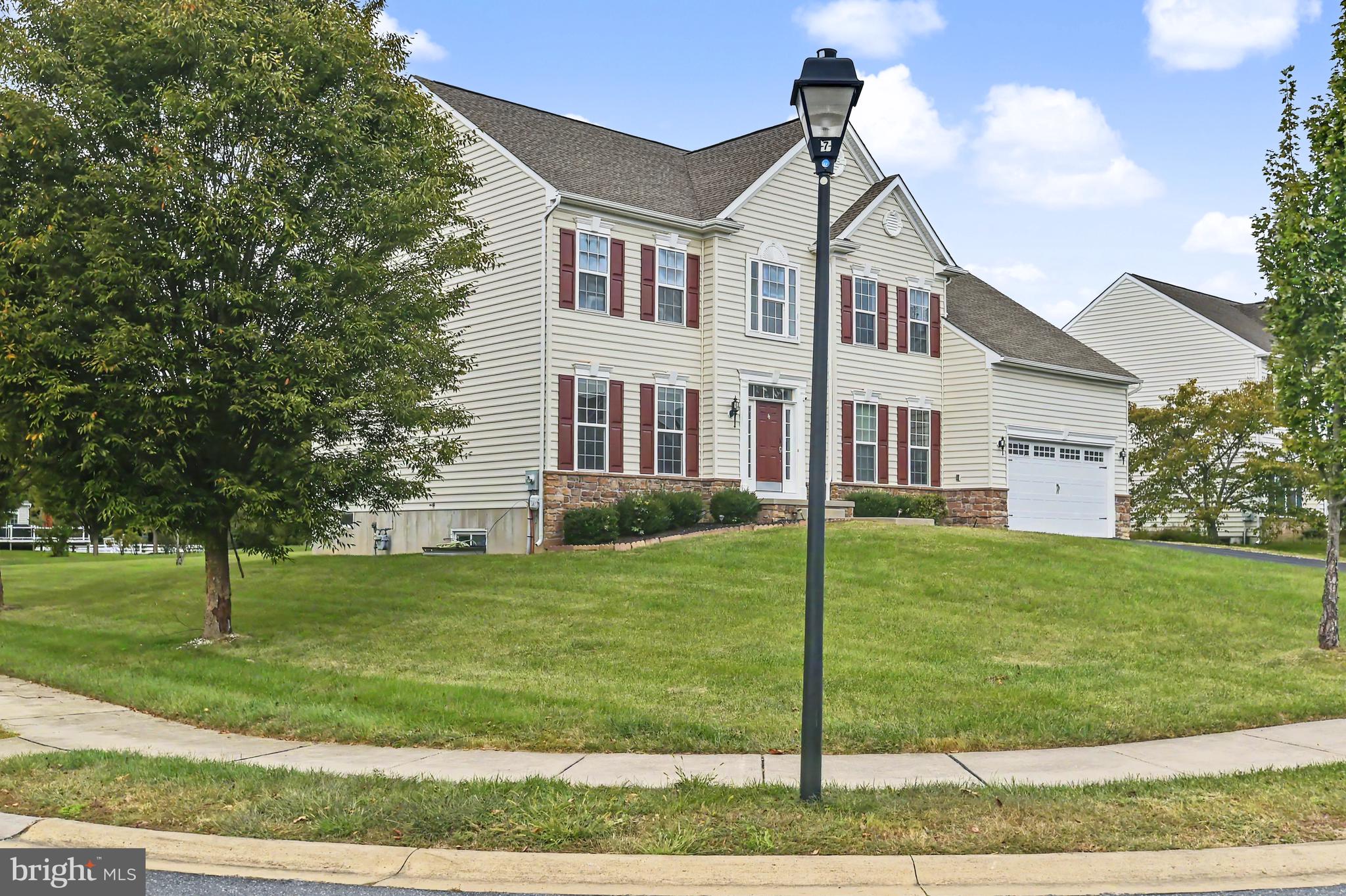 301 E FURROW LANE