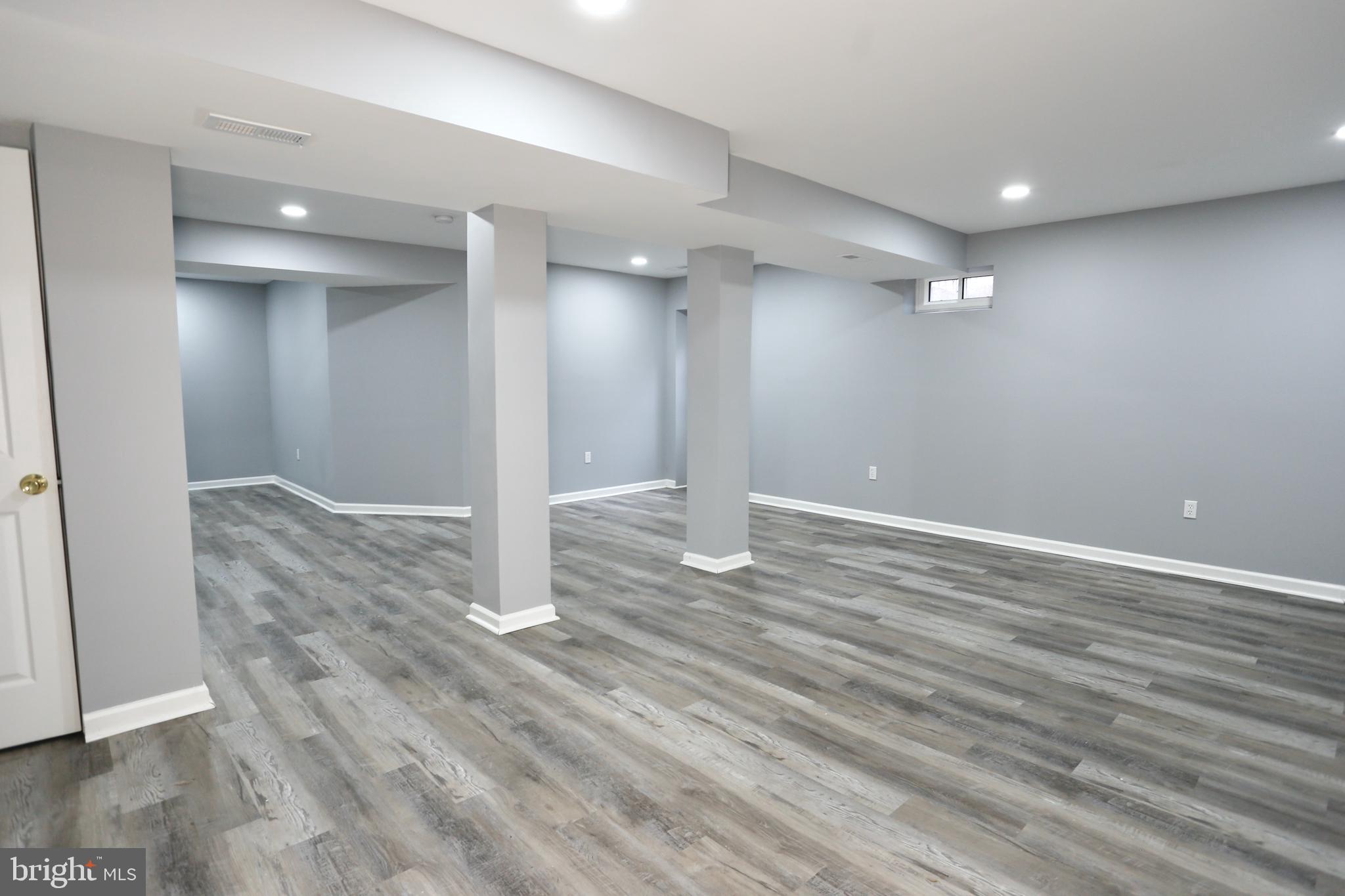 ARGYLE HILLS - Residential Lease