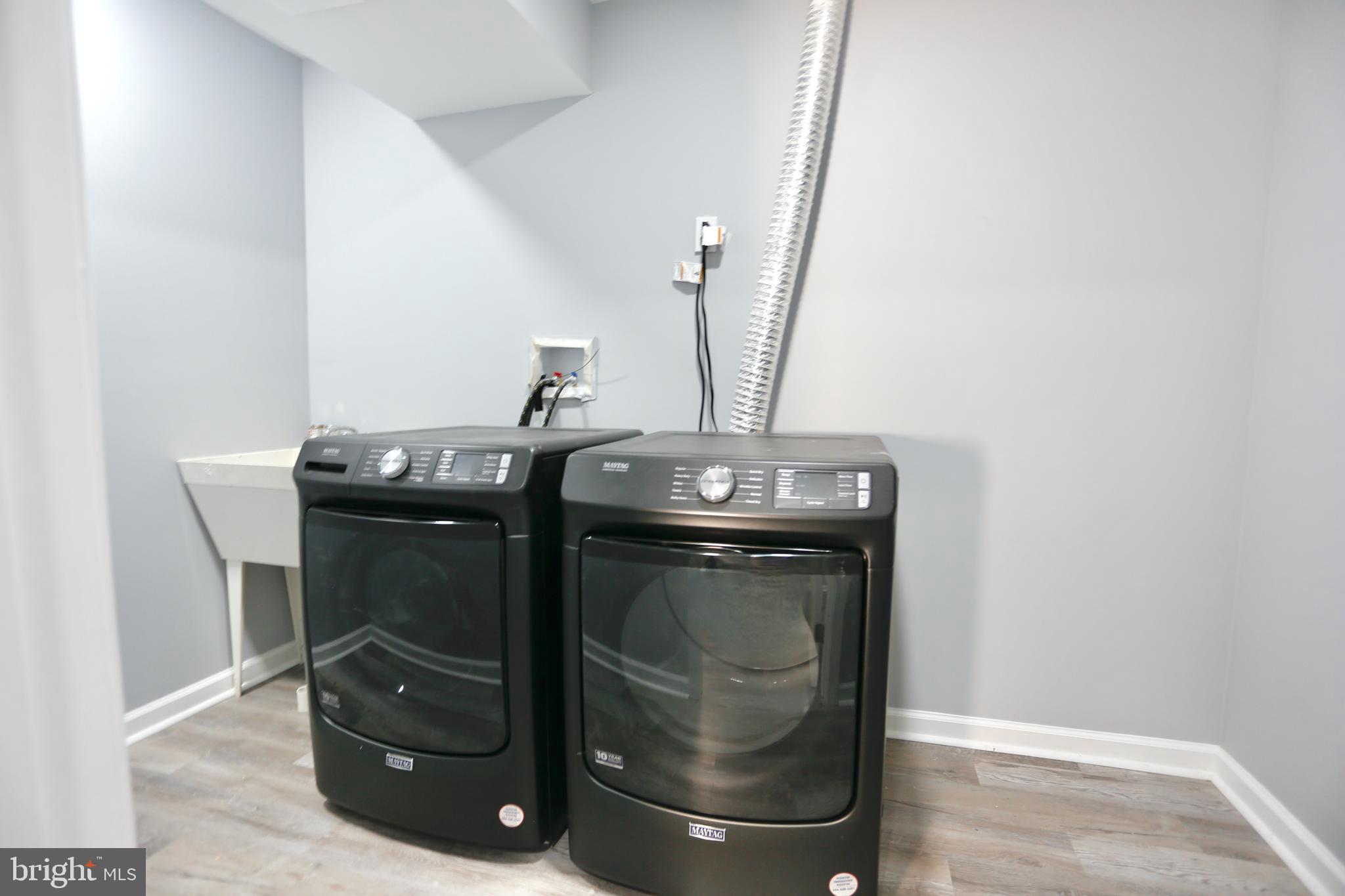 ARGYLE HILLS - Residential Lease