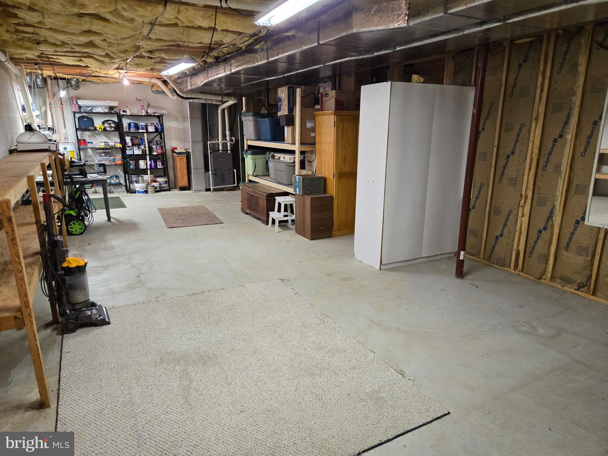 THE OAKS - Residential