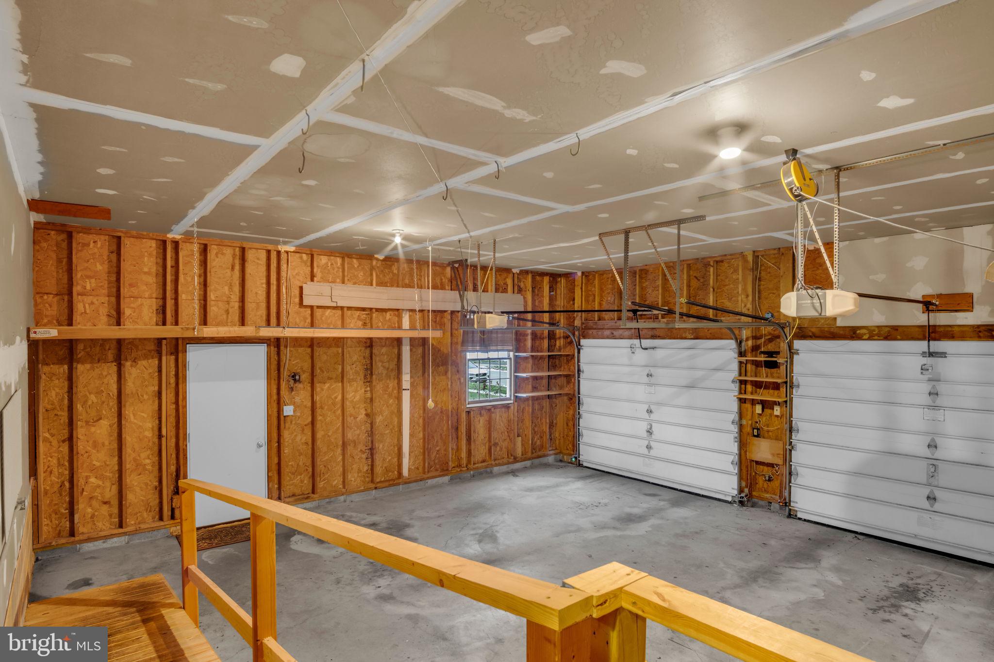 THE OAKS - Residential