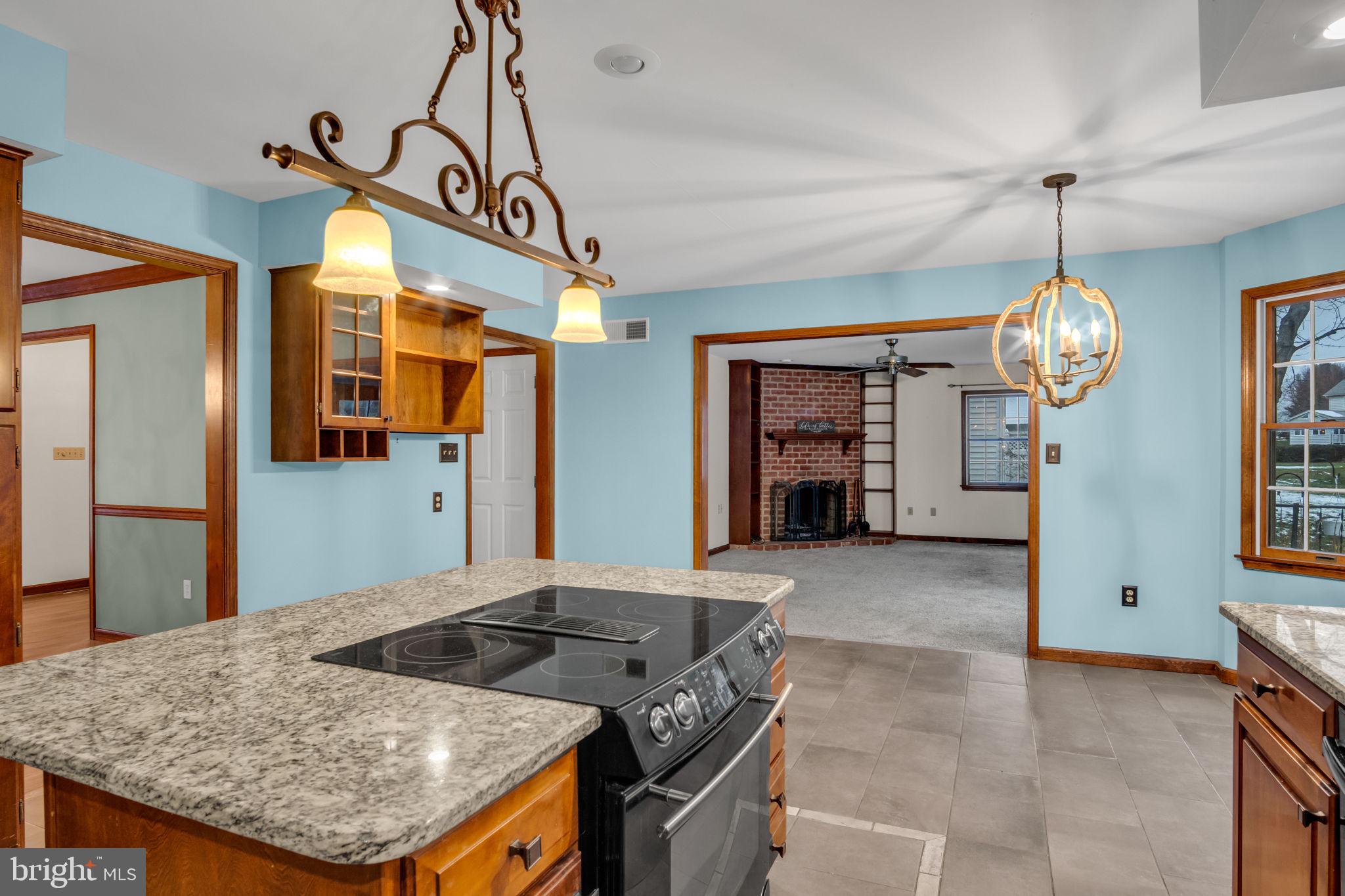 THE OAKS - Residential