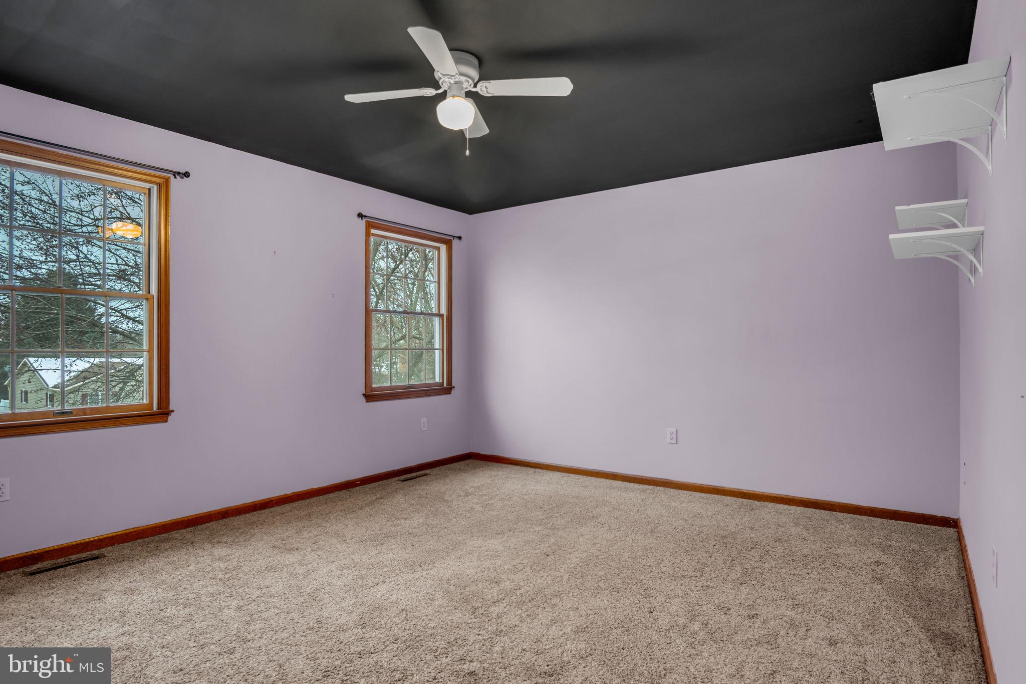 THE OAKS - Residential