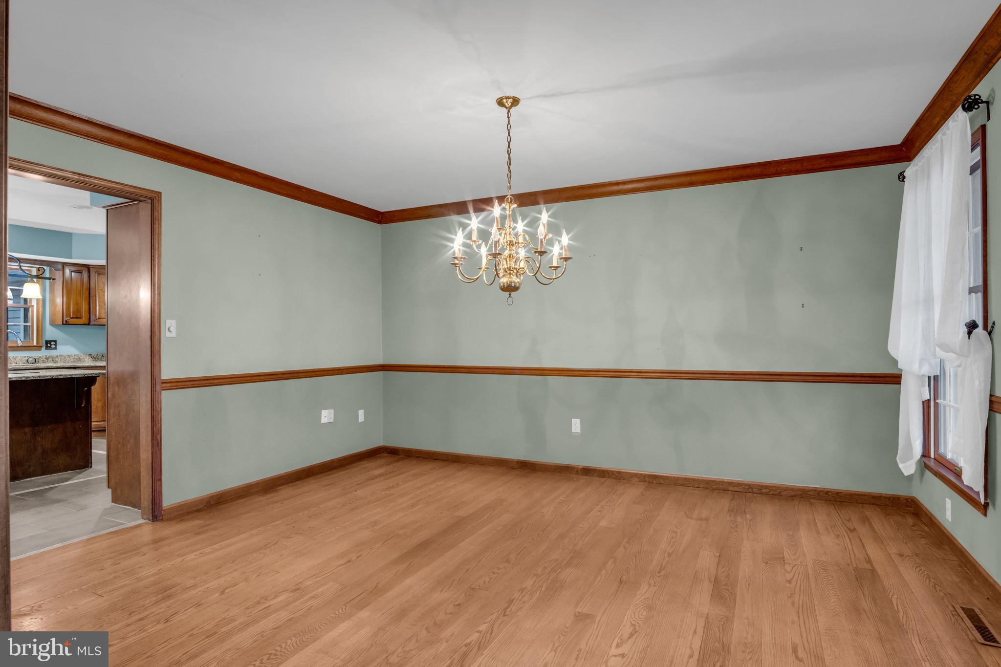 THE OAKS - Residential