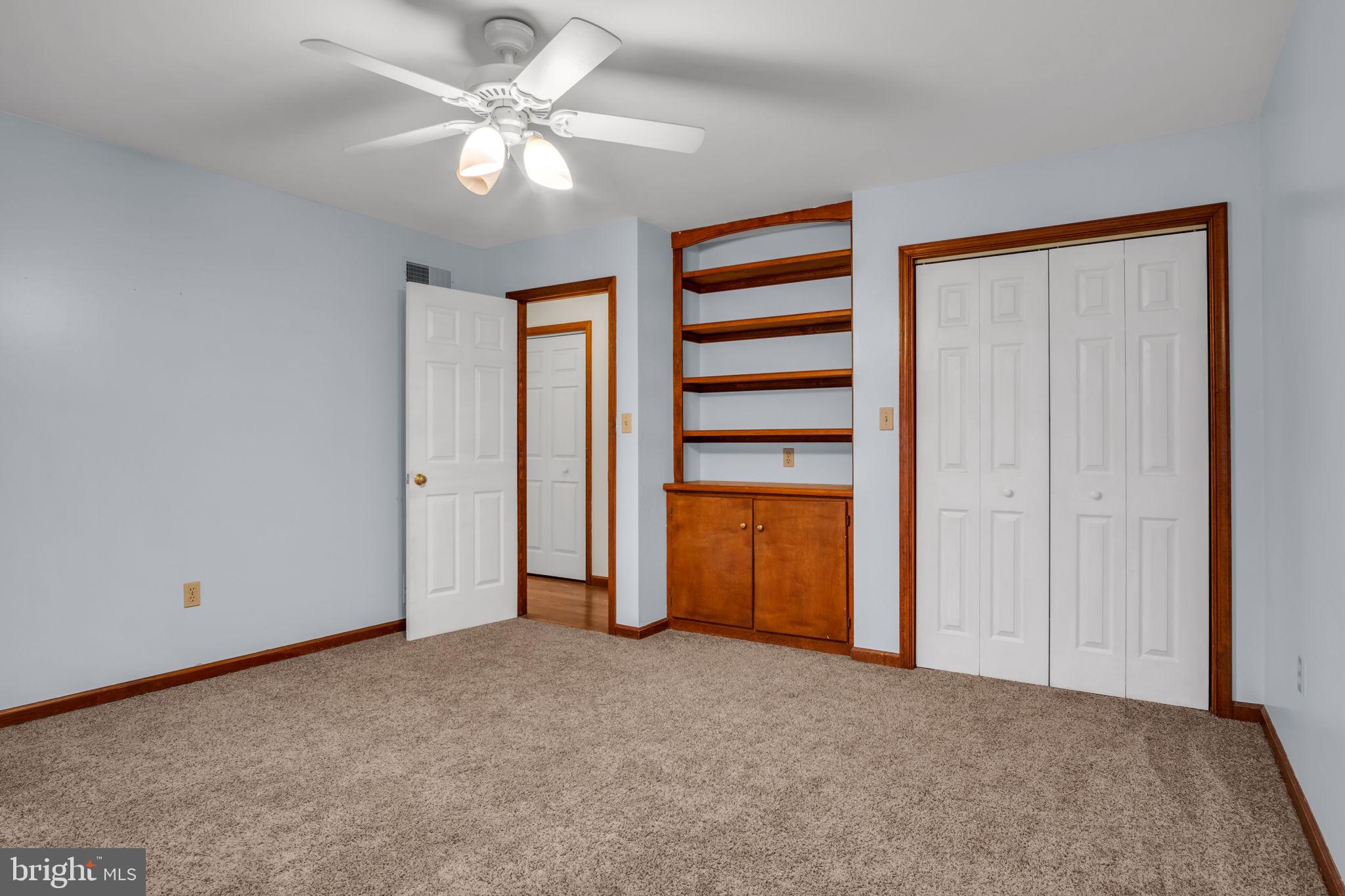 THE OAKS - Residential