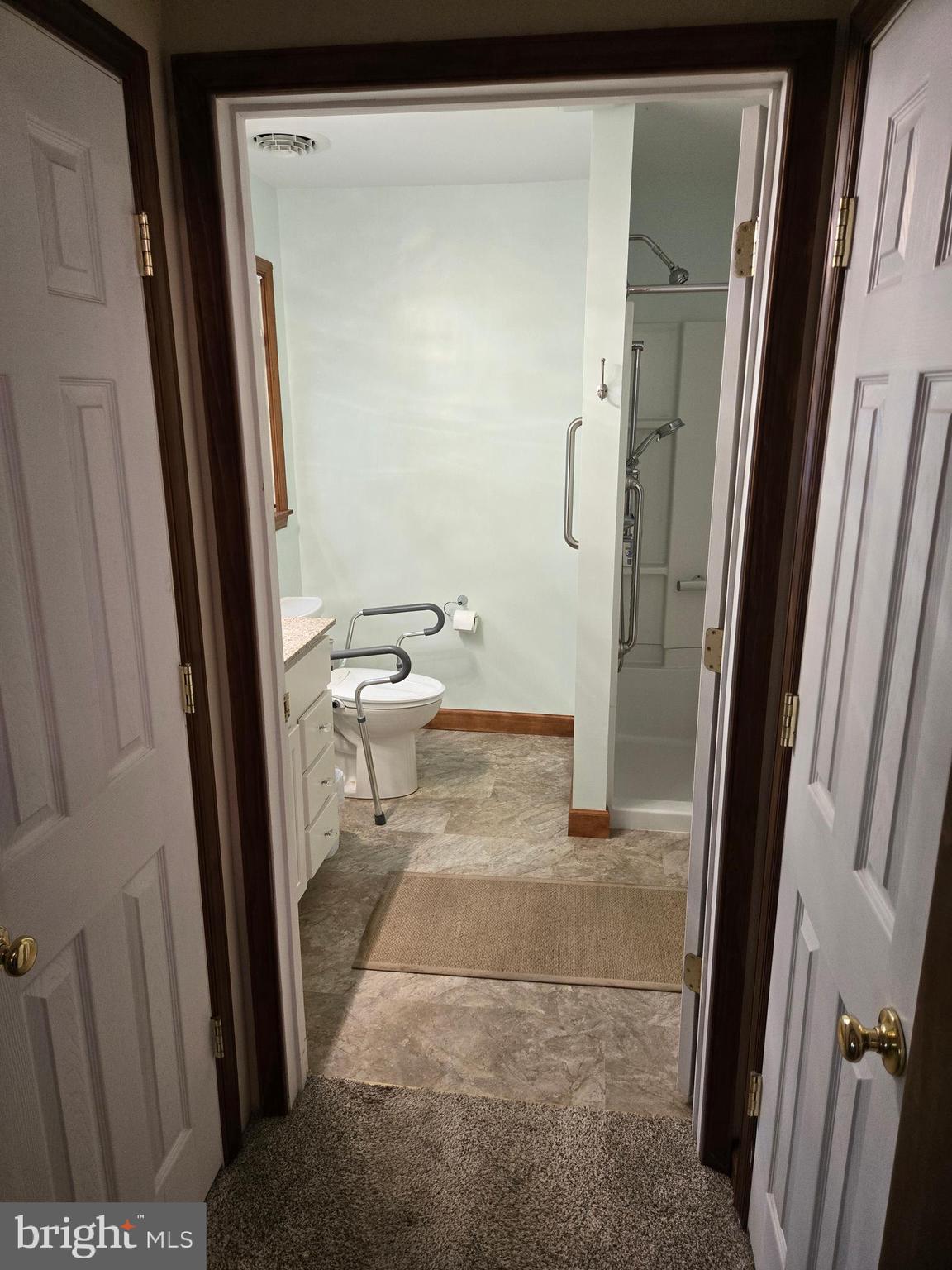 THE OAKS - Residential