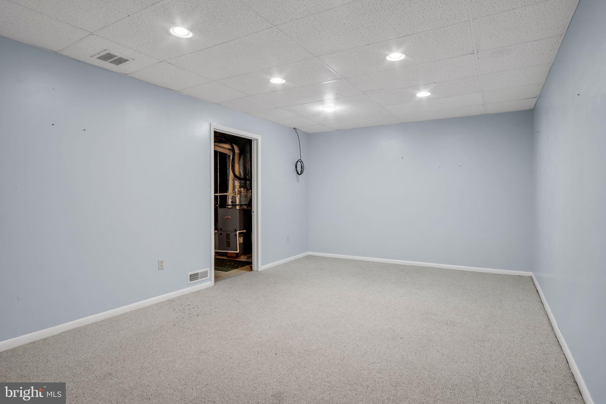 THE OAKS - Residential