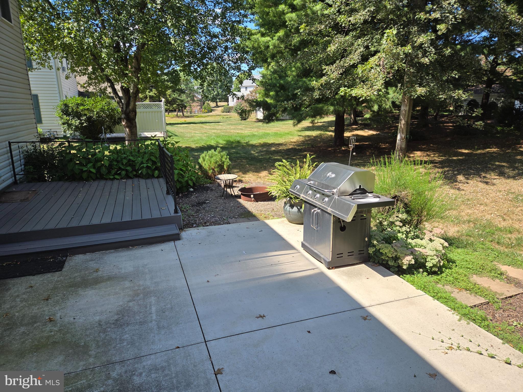 THE OAKS - Residential